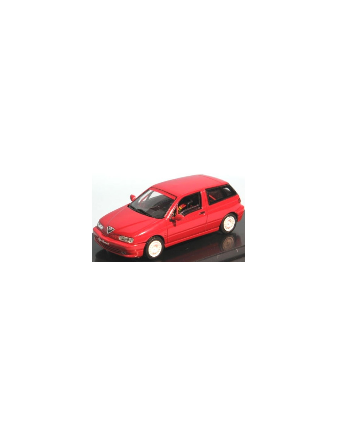 ALFA ROMÉO 156 1/43 Solido N°1549 Boite Vitrine EUR 10,00 - FR