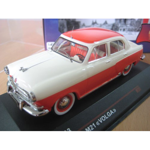 Modèle Réduit GAZ Volga M21 1959 échelle 1:43 Par IXO - Métal Monté - Neuf Dans Son Emballage D'origine