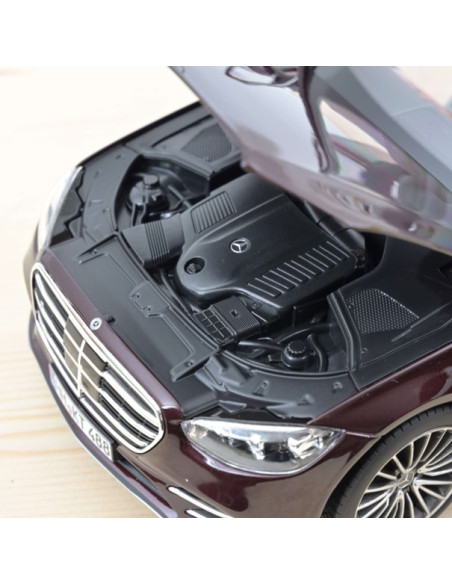 Mercedes-Benz, S-Klasse AMG-Line, 1/18