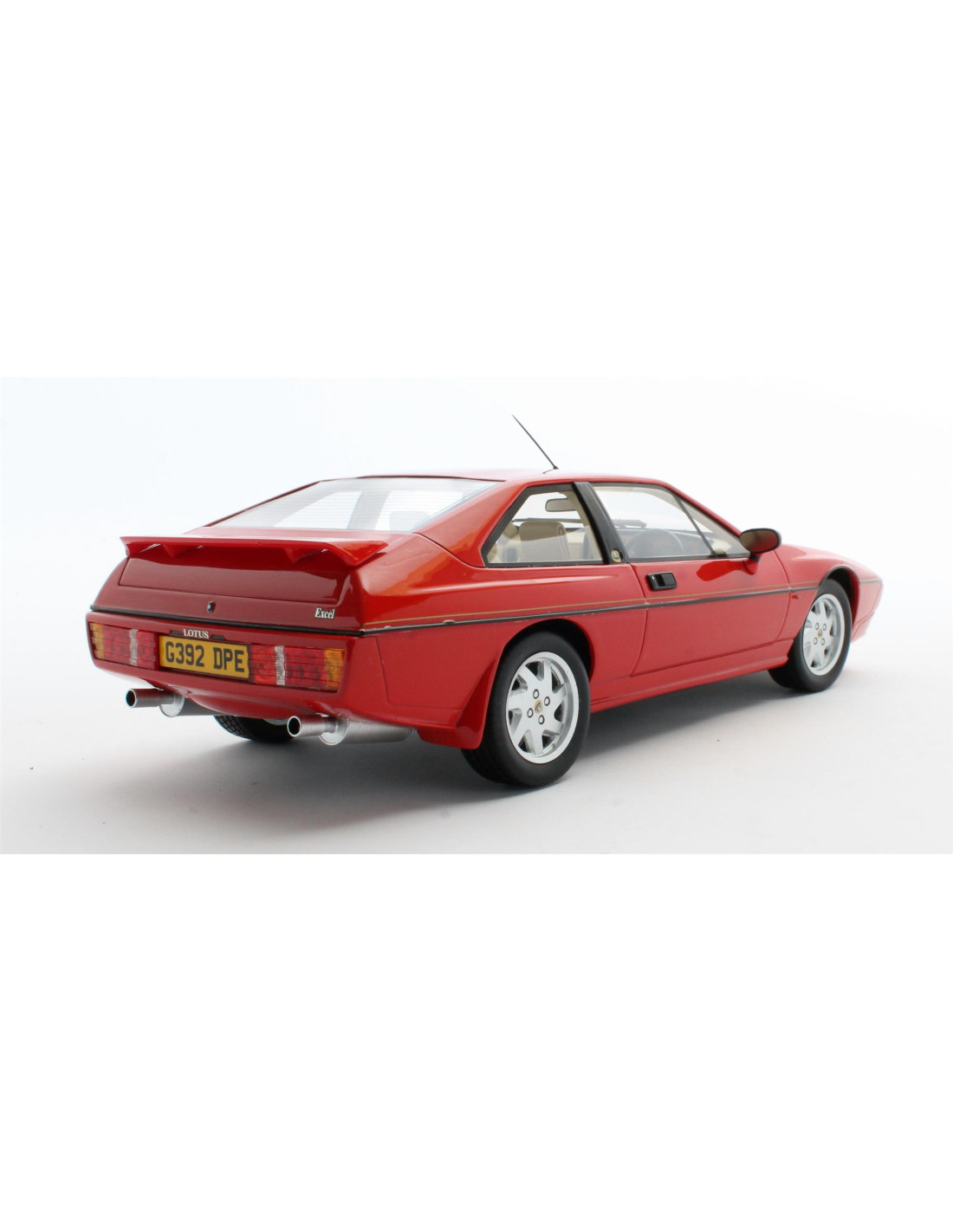 Lotus Excel SE 1988 – Miniature Cult Models 1/18 – Résine Verte – CML140-2