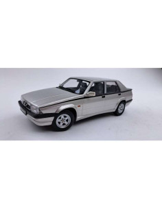 Alfa Romeo, 75, 1/18