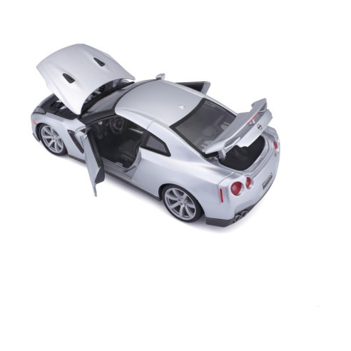 Nissan, GT-R (R35), 1/18